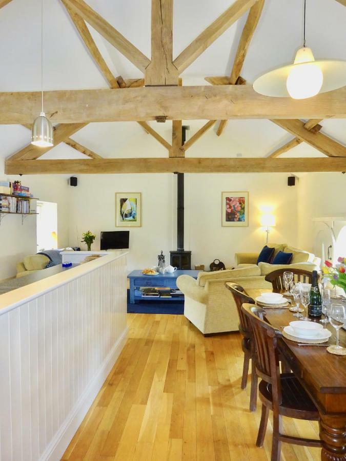 Glanhenwye Courtyard Cottages Glasbury Exterior foto